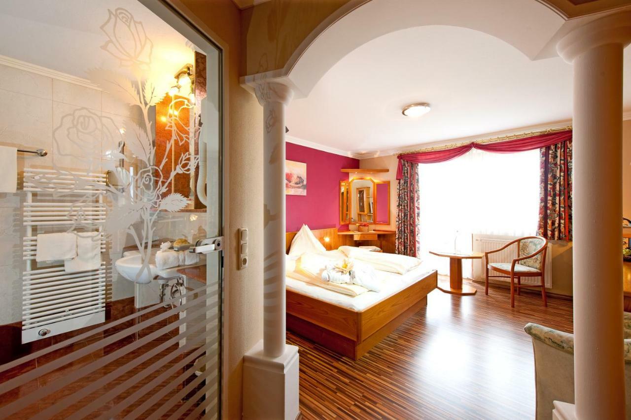 Hotel Winzer Wellness & Kuscheln Санкт Георген им Атергау Екстериор снимка
