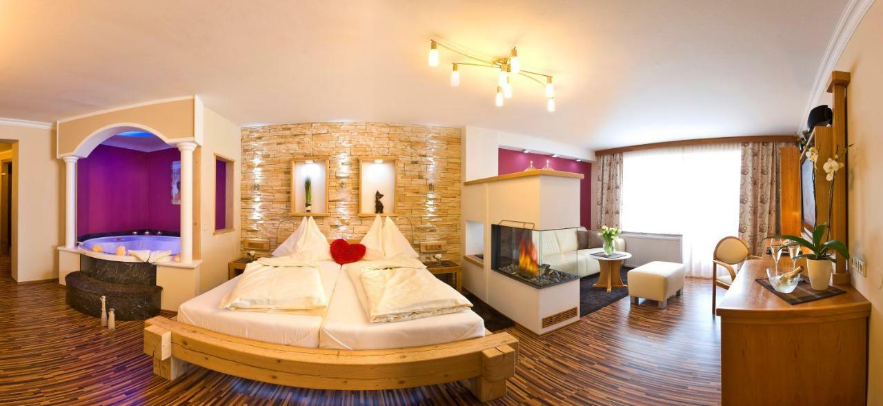 Hotel Winzer Wellness & Kuscheln Санкт Георген им Атергау Екстериор снимка