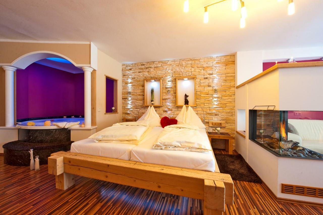 Hotel Winzer Wellness & Kuscheln Санкт Георген им Атергау Екстериор снимка