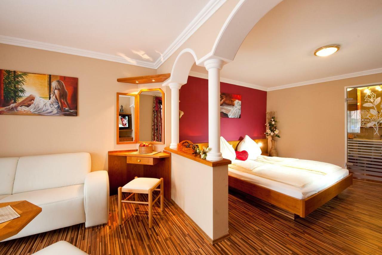 Hotel Winzer Wellness & Kuscheln Санкт Георген им Атергау Екстериор снимка