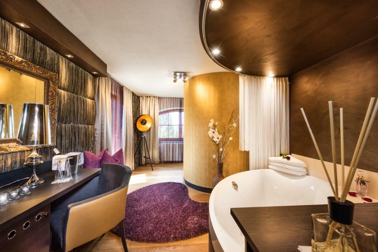 Hotel Winzer Wellness & Kuscheln Санкт Георген им Атергау Екстериор снимка