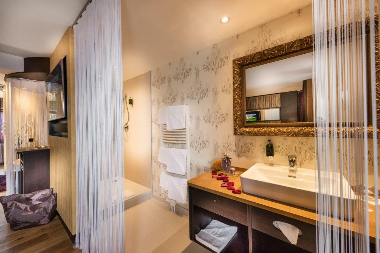 Hotel Winzer Wellness & Kuscheln Санкт Георген им Атергау Екстериор снимка