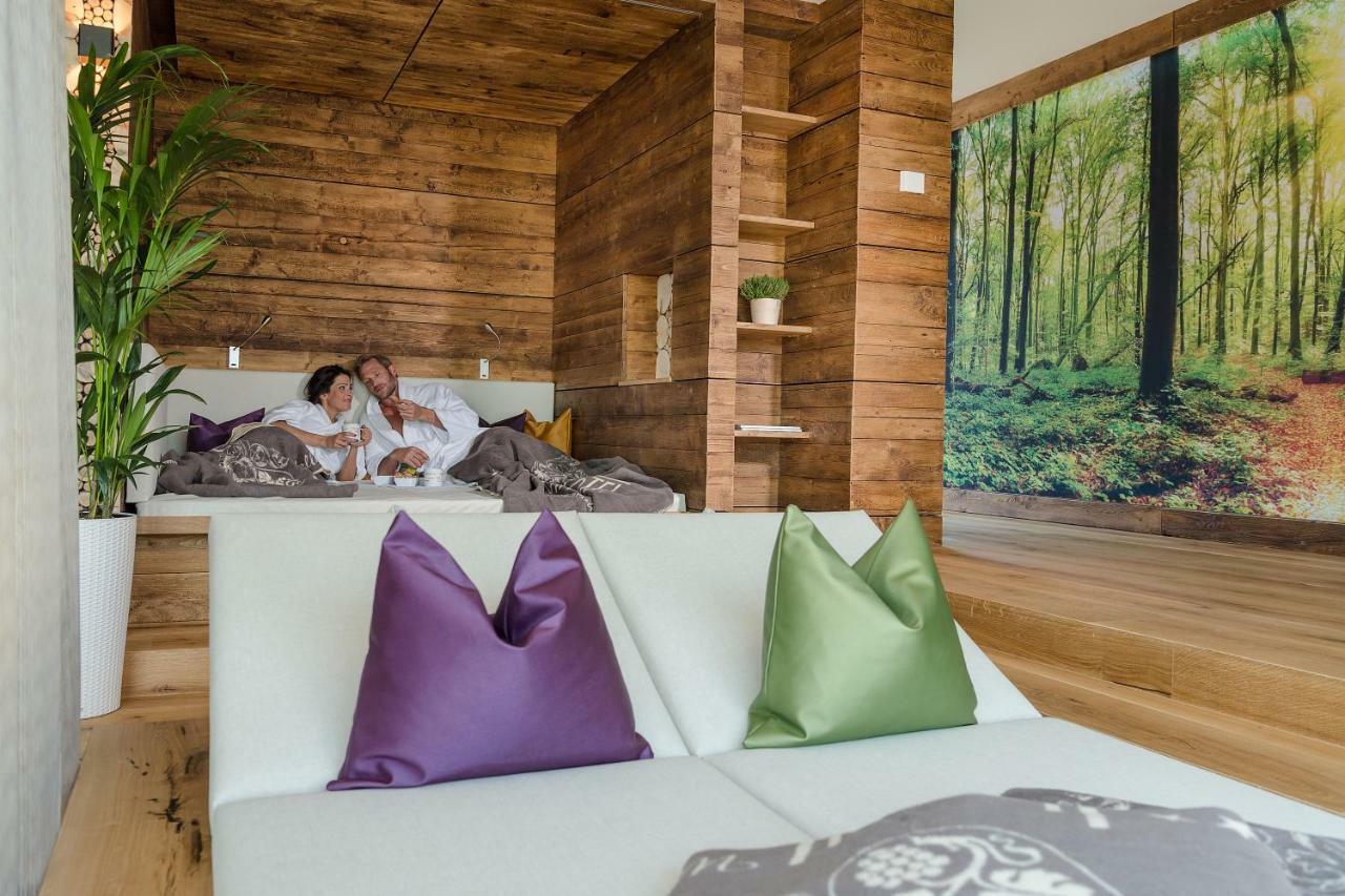 Hotel Winzer Wellness & Kuscheln Санкт Георген им Атергау Екстериор снимка
